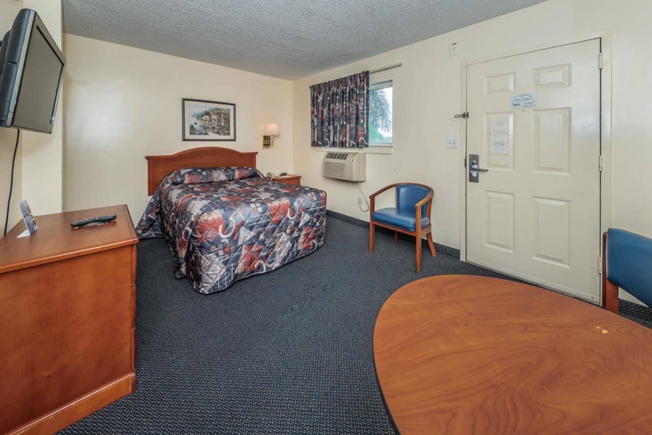 Tampa Bay Extended Stay Hotel Largo Luaran gambar